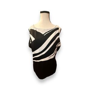🆕 NWT Women’s 22 3x Delta Burke Black and White Wave Striped One Piece Swimsuit